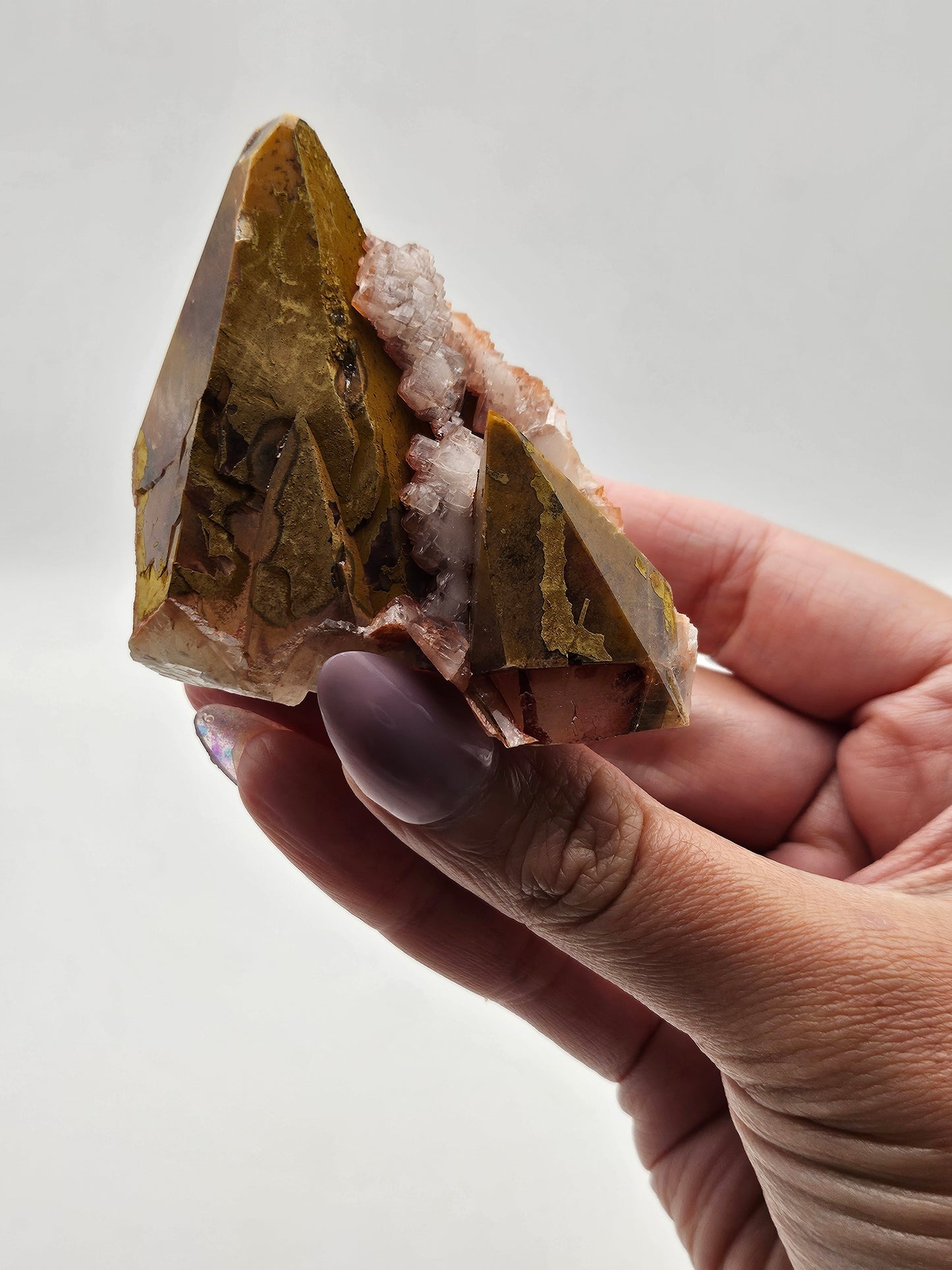 Iron-Included Calcite - High Grade(D-2)