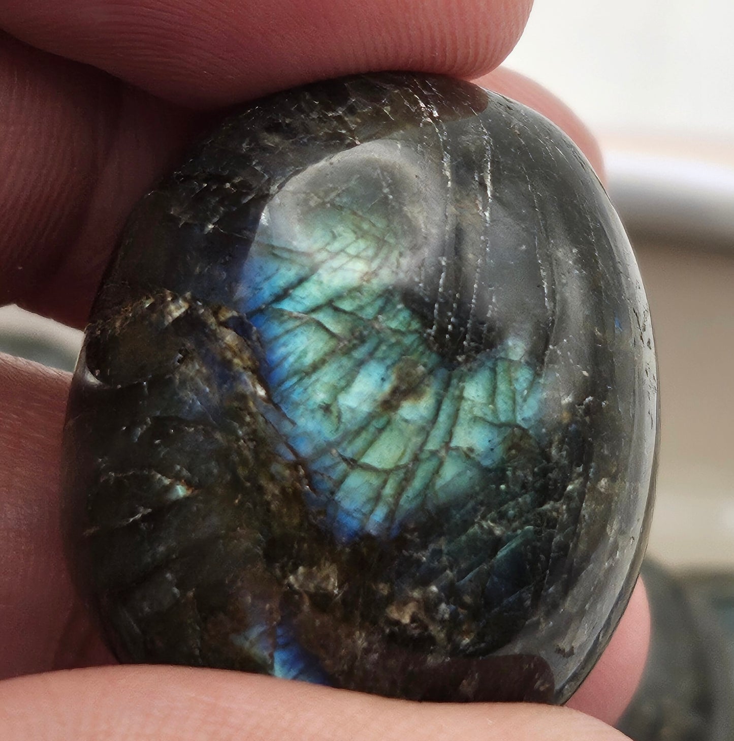 LABRADORITE TUMBLED STONE