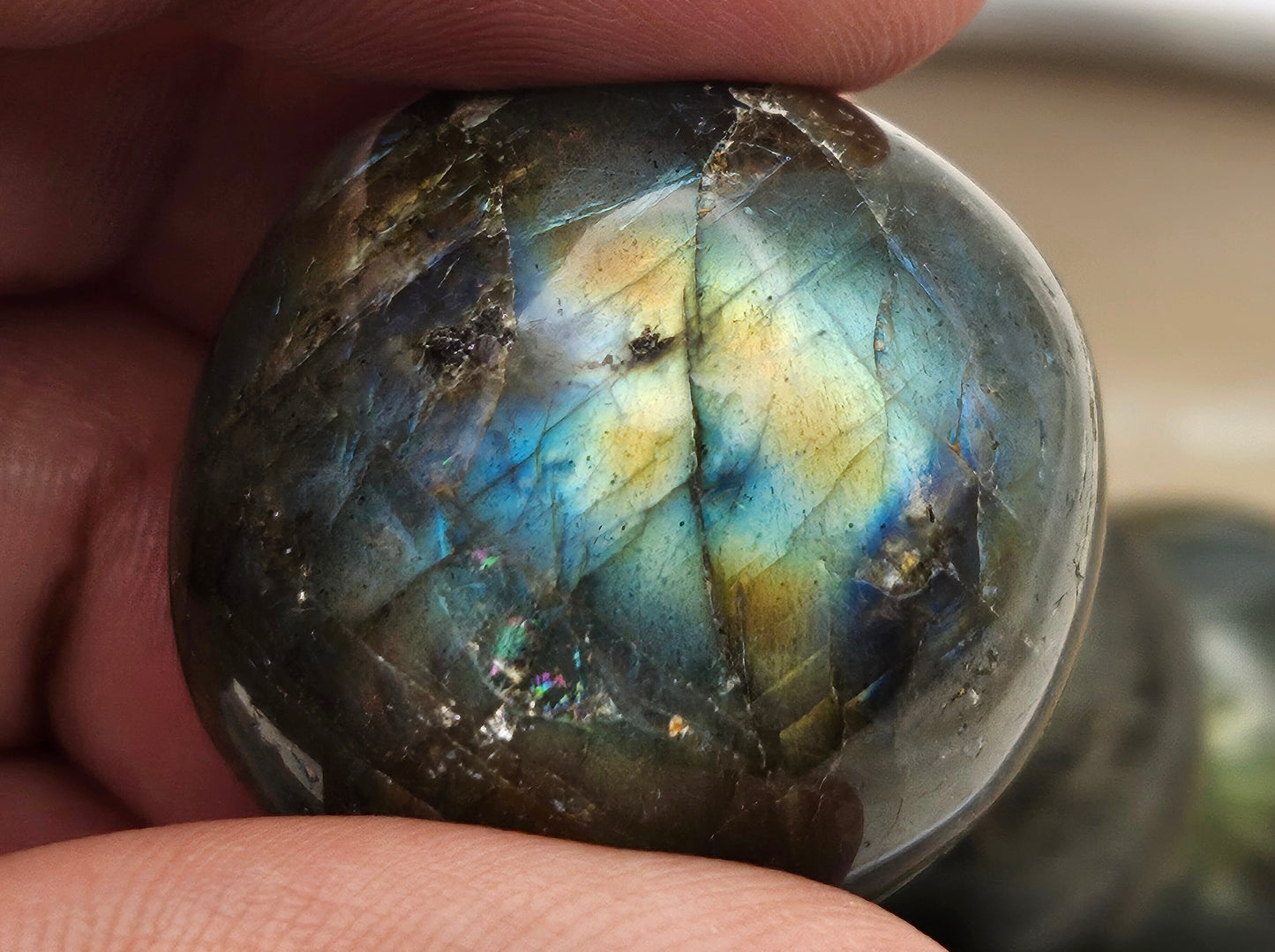 LABRADORITE TUMBLED STONE